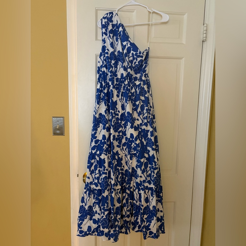 Hyacinth House by Tuckernuck Maxi Floral One Shoulder Dress size M